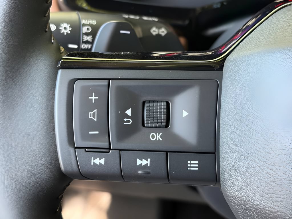 New 2026 Nissan Pathfinder Platinum AWD/4WD image 21