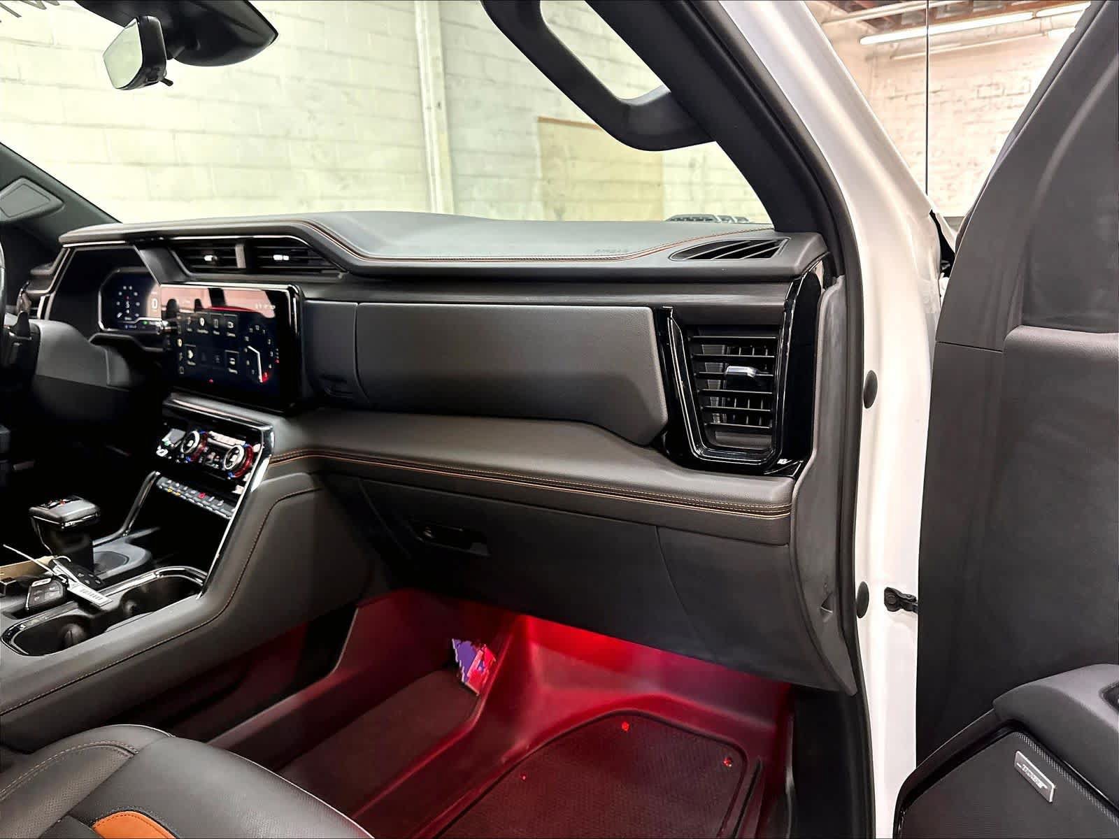 Used 2023 GMC Sierra 1500 AT4 w/ AT4 Premium Package AWD/4WD image 19