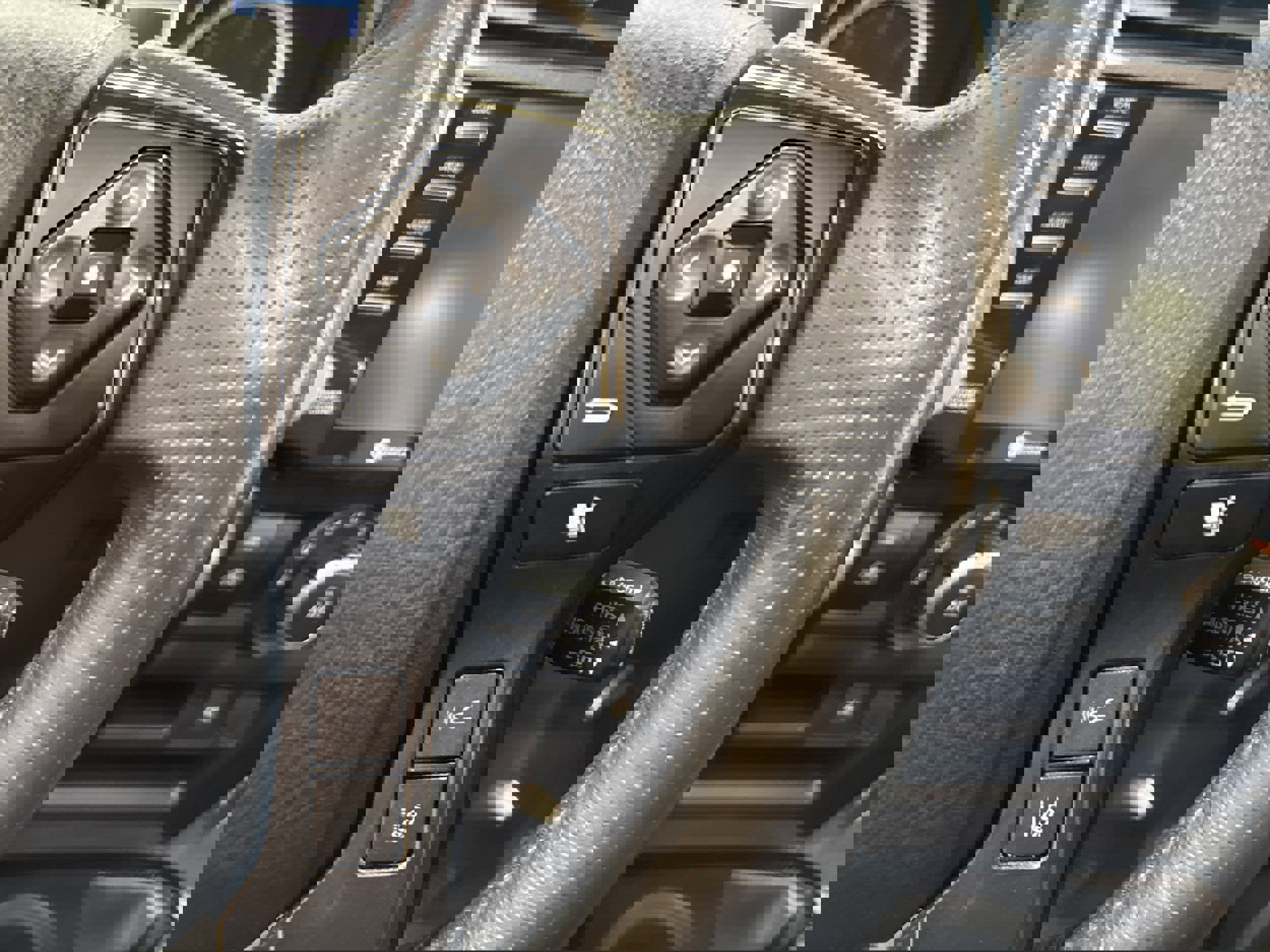 Used 2020 Toyota 4Runner Venture w/ Moonroof Package AWD/4WD image 32