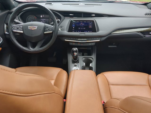 Used 2020 Cadillac XT4 Premium Luxury image 14