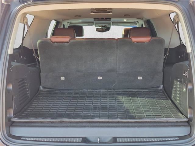 Used 2019 Chevrolet Suburban Premier w/ Premier Plus Edition AWD/4WD image 6