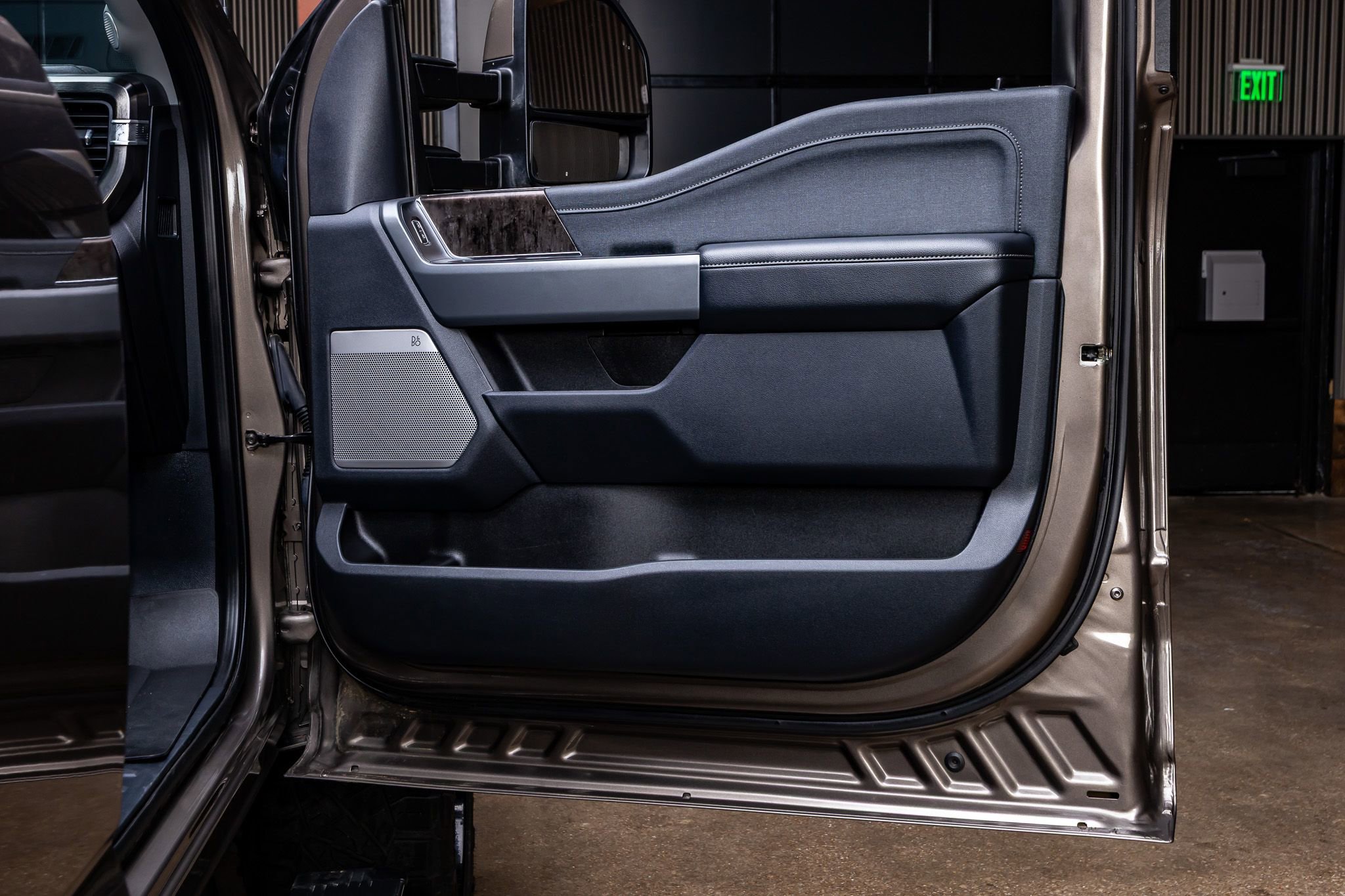 Used 2023 Ford F250 Lariat w/ Lariat Ultimate Package image 36