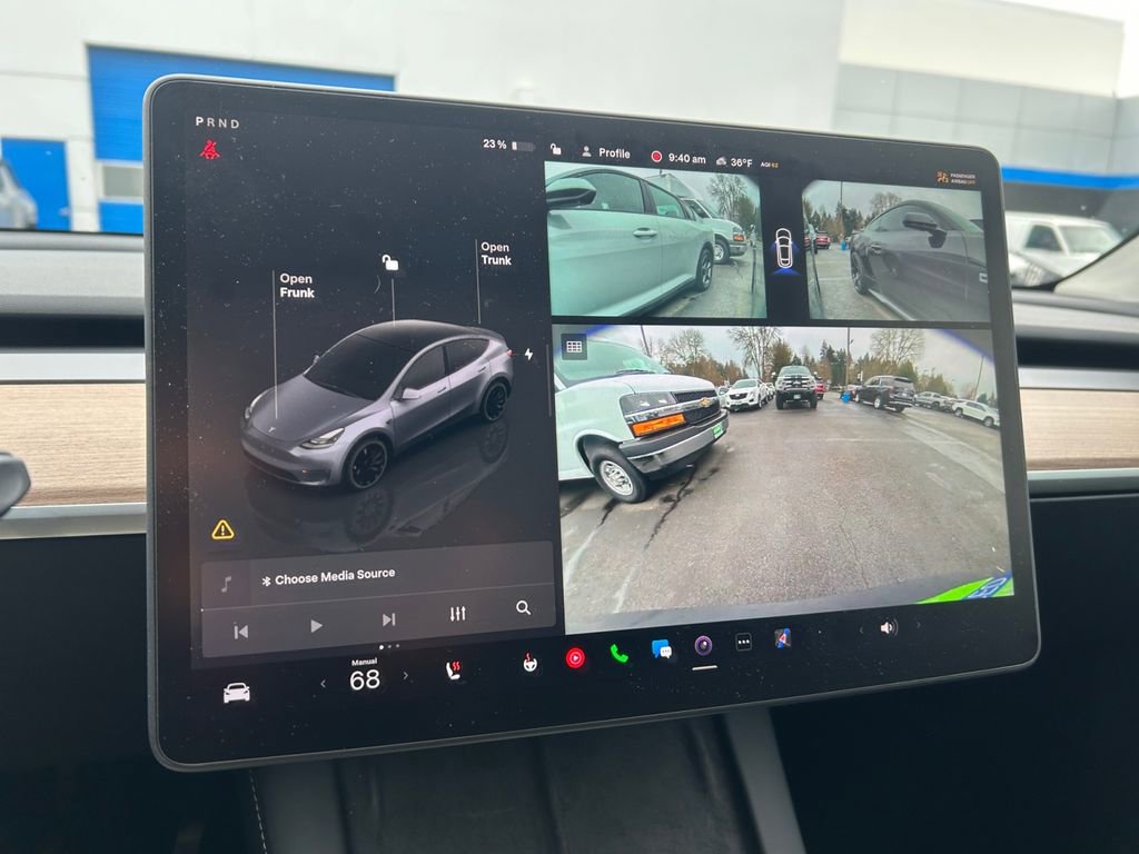 Used 2025 Tesla Model Y Performance image 19