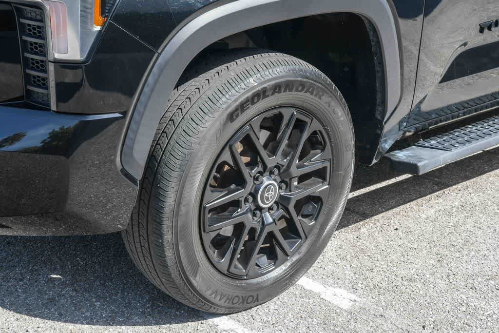 Used 2024 Toyota Tundra Limited AWD/4WD image 10