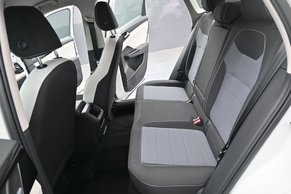 Used 2025 Volkswagen Taos S FWD image 17