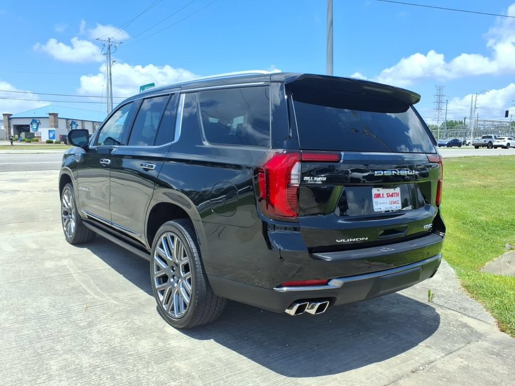 Used 2025 GMC Yukon Denali Ultimate AWD/4WD image 5