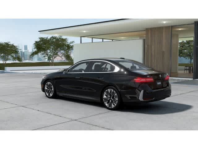 New 2027 BMW i5 xDrive40 AWD/4WD image 2