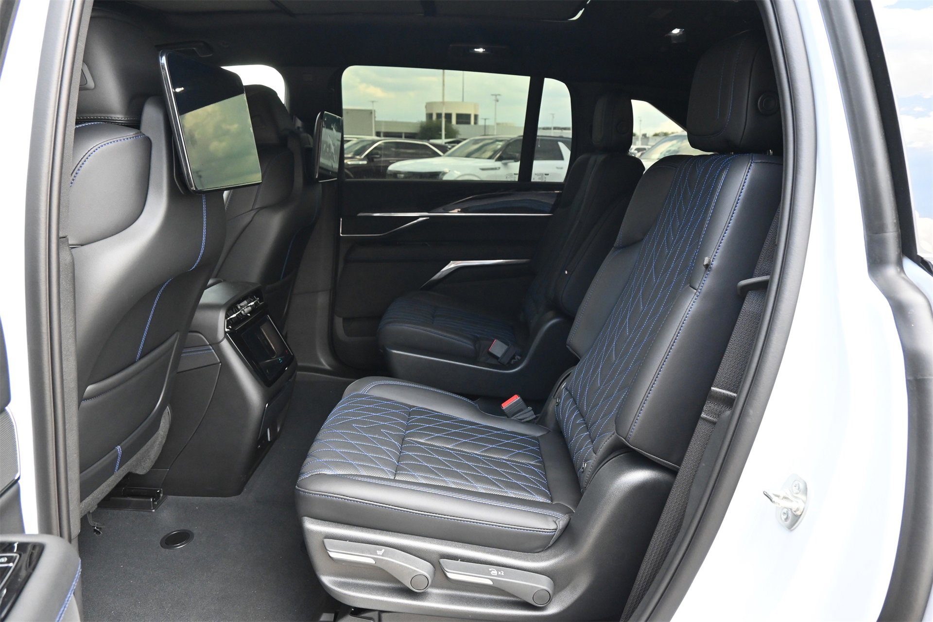 New 2026 Cadillac Escalade IQ Sport 1 image 20