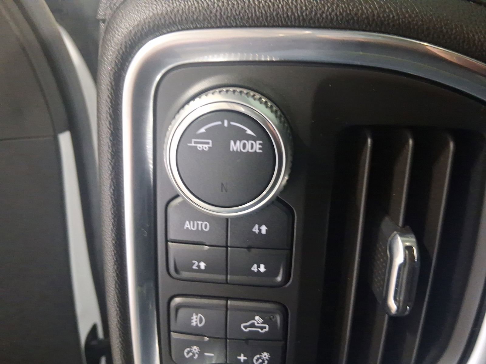 Used 2020 GMC Sierra 2500 Denali w/ Denali Ultimate Package AWD/4WD image 32