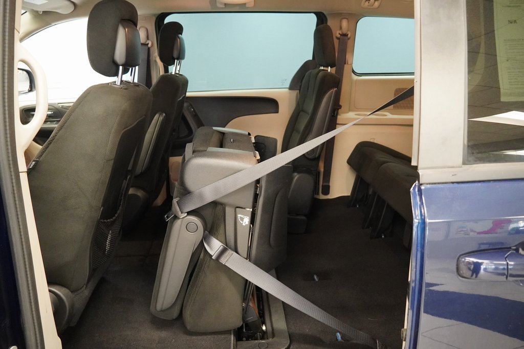 Used 2016 Dodge Grand Caravan SE w/ Quick Order Package 29E SE image 22