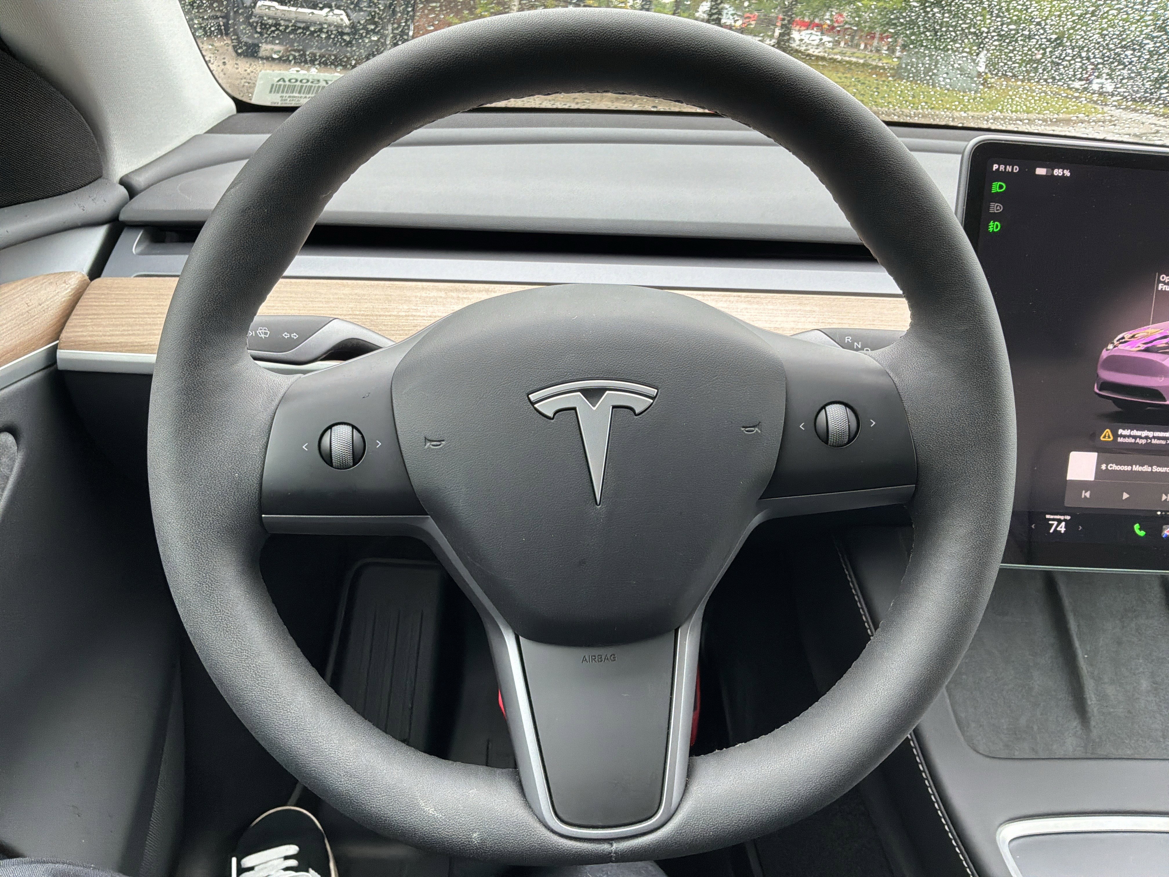 Used 2024 Tesla Model Y Long Range AWD/4WD image 18