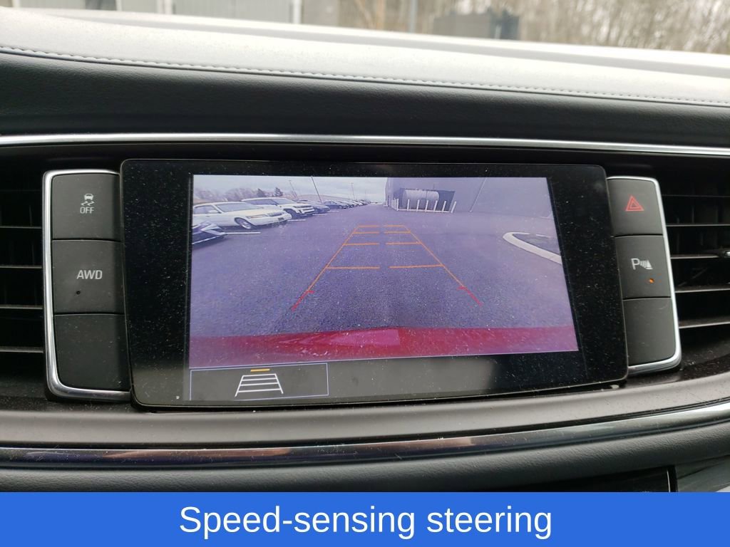 Used 2020 Buick Enclave Essence image 24