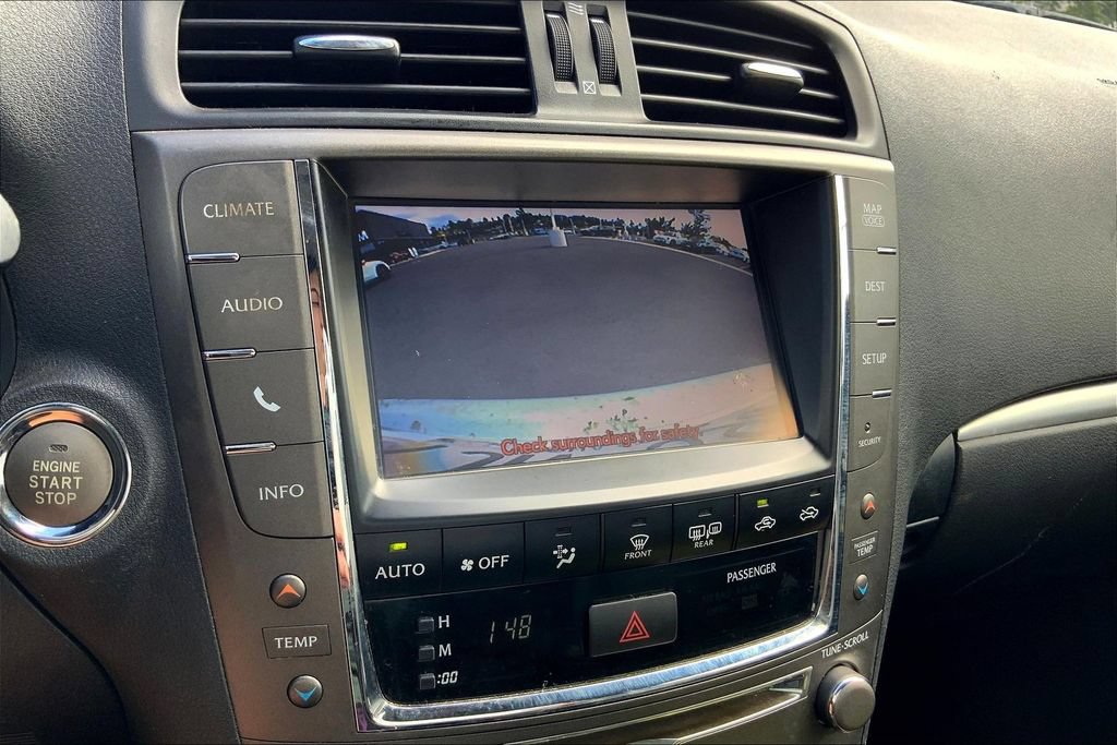 Used 2015 Lexus IS 250C w/ Luxury Package RWD image 19