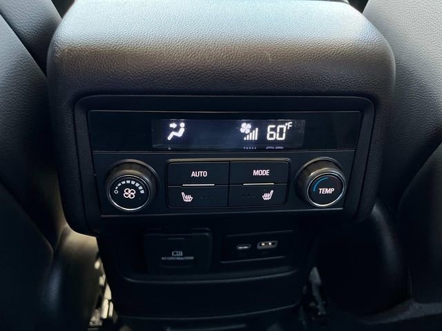 Used 2022 GMC Acadia Denali w/ Denali Ultimate Package AWD/4WD image 6