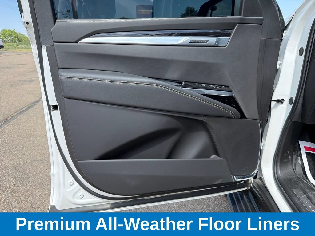 Used 2025 Cadillac Escalade Sport w/ Touring Package AWD/4WD image 11
