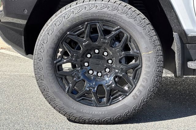 New 2026 GMC Hummer EV 4x4 Crew Cab image 24