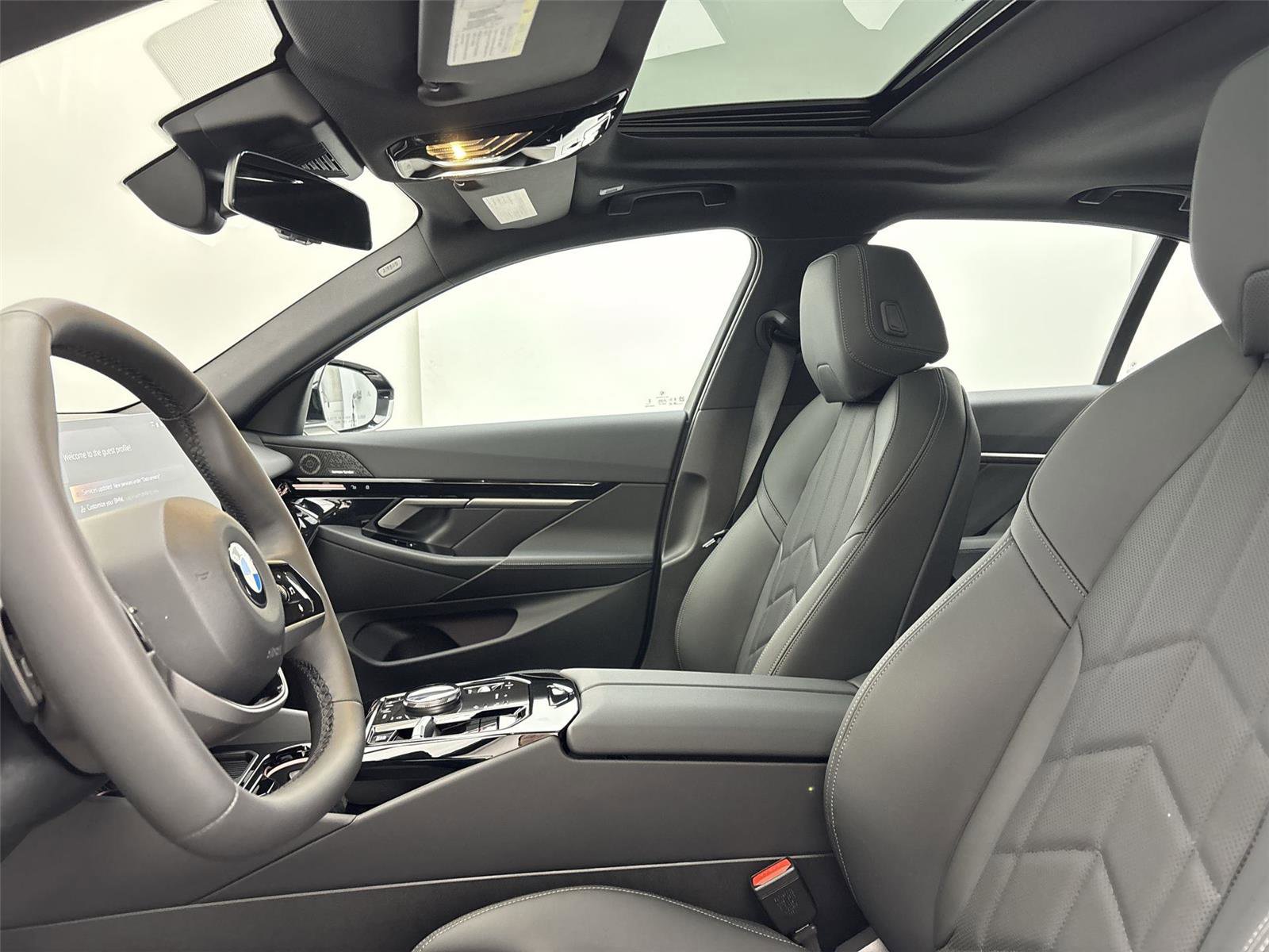 New 2026 BMW 530i xDrive w/ Premium Package image 24