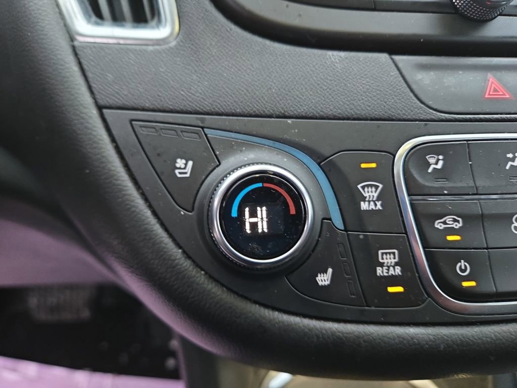 Used 2022 Chevrolet Malibu Premier image 22