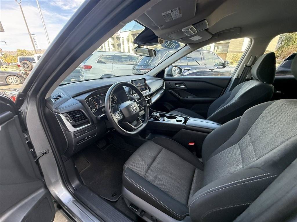 Used 2026 Nissan Rogue SV AWD/4WD image 18