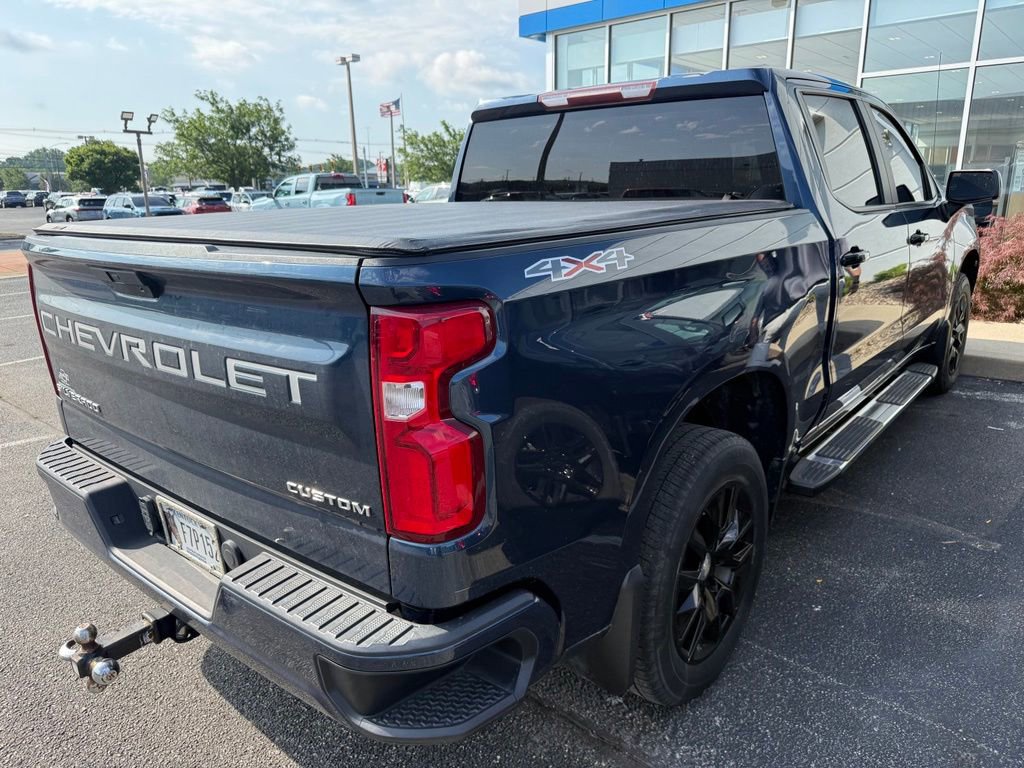 Used 2020 Chevrolet Silverado 1500 Custom w/ Custom Value Package AWD/4WD image 4