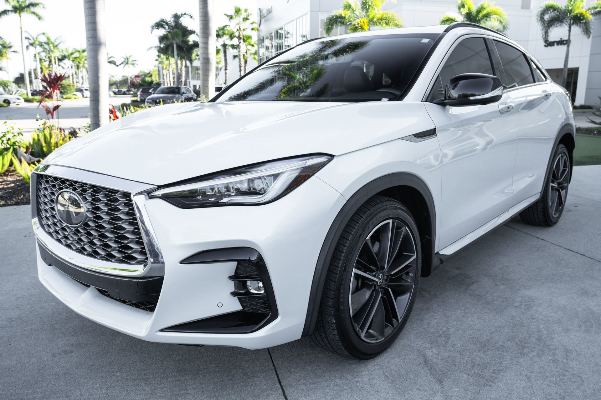 Certified 2023 INFINITI QX55 Essential image 5