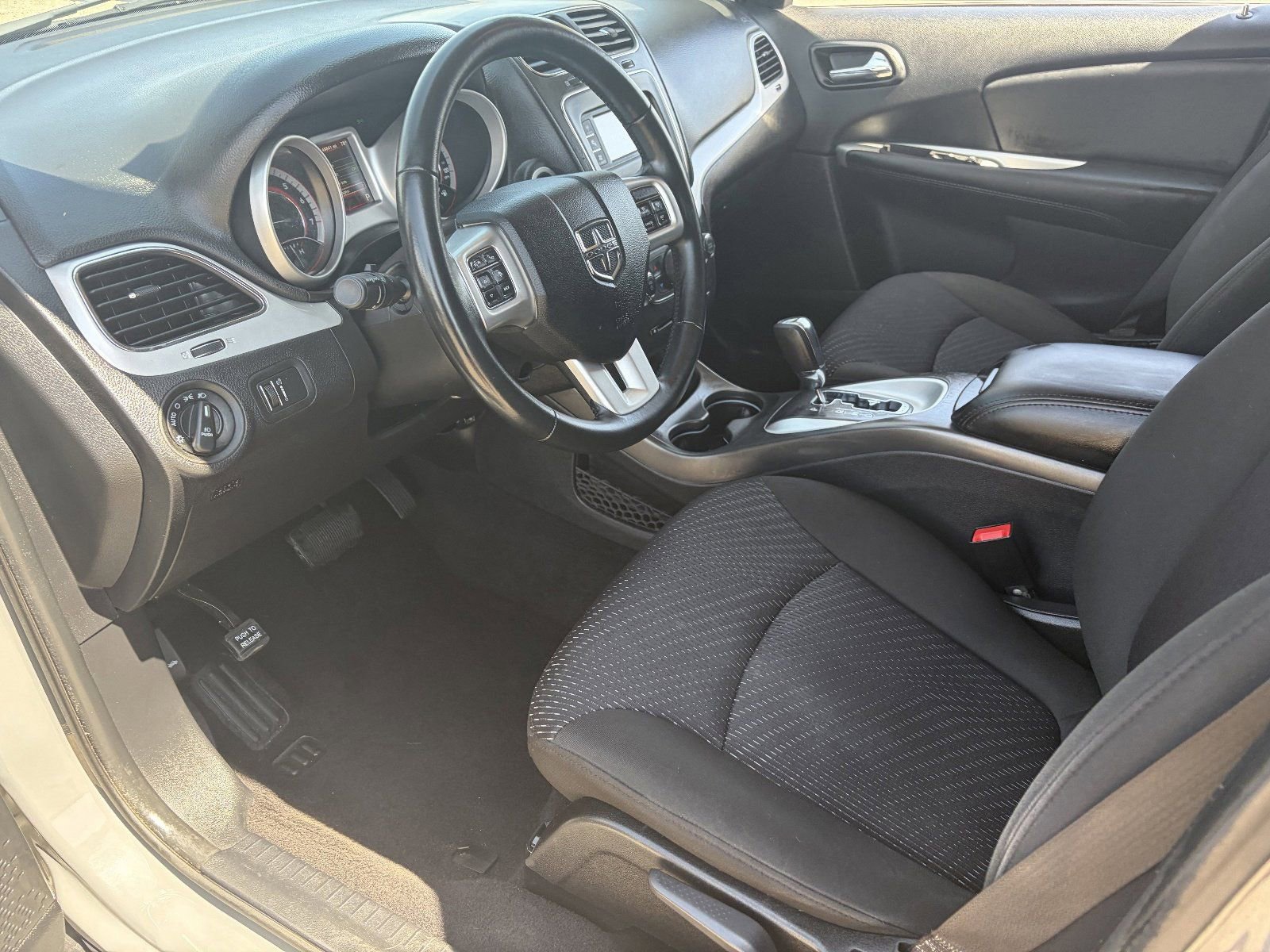 Used 2019 Dodge Journey SE w/ Connectivity Group image 19