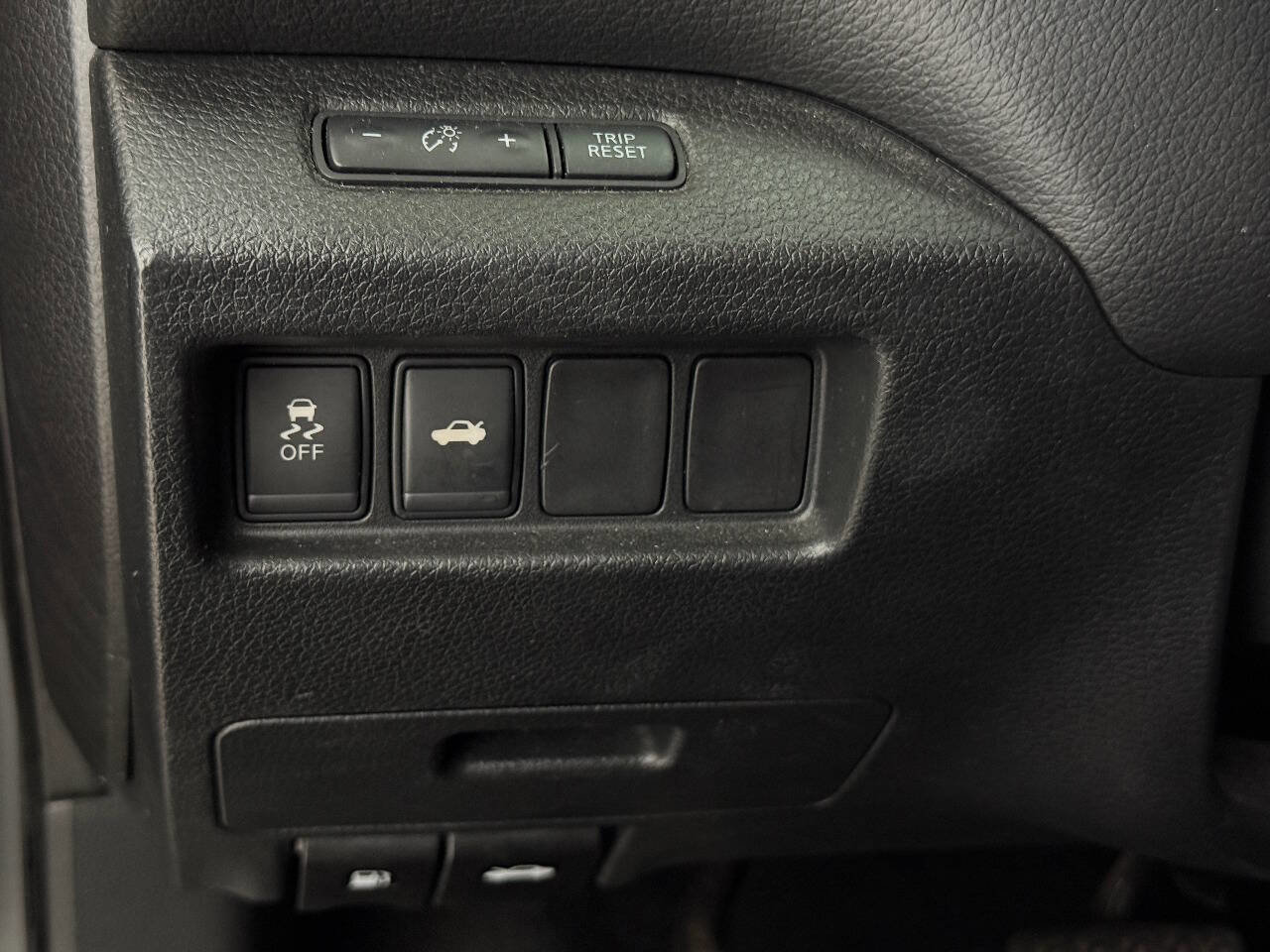 Used 2014 Nissan Altima 2.5 SV w/ Convenience Package FWD image 41