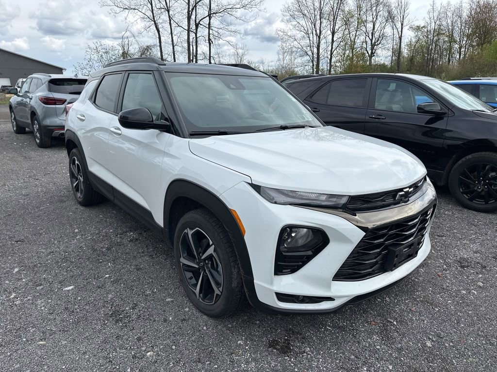 Used 2023 Chevrolet TrailBlazer RS w/ Convenience Package AWD/4WD image 1