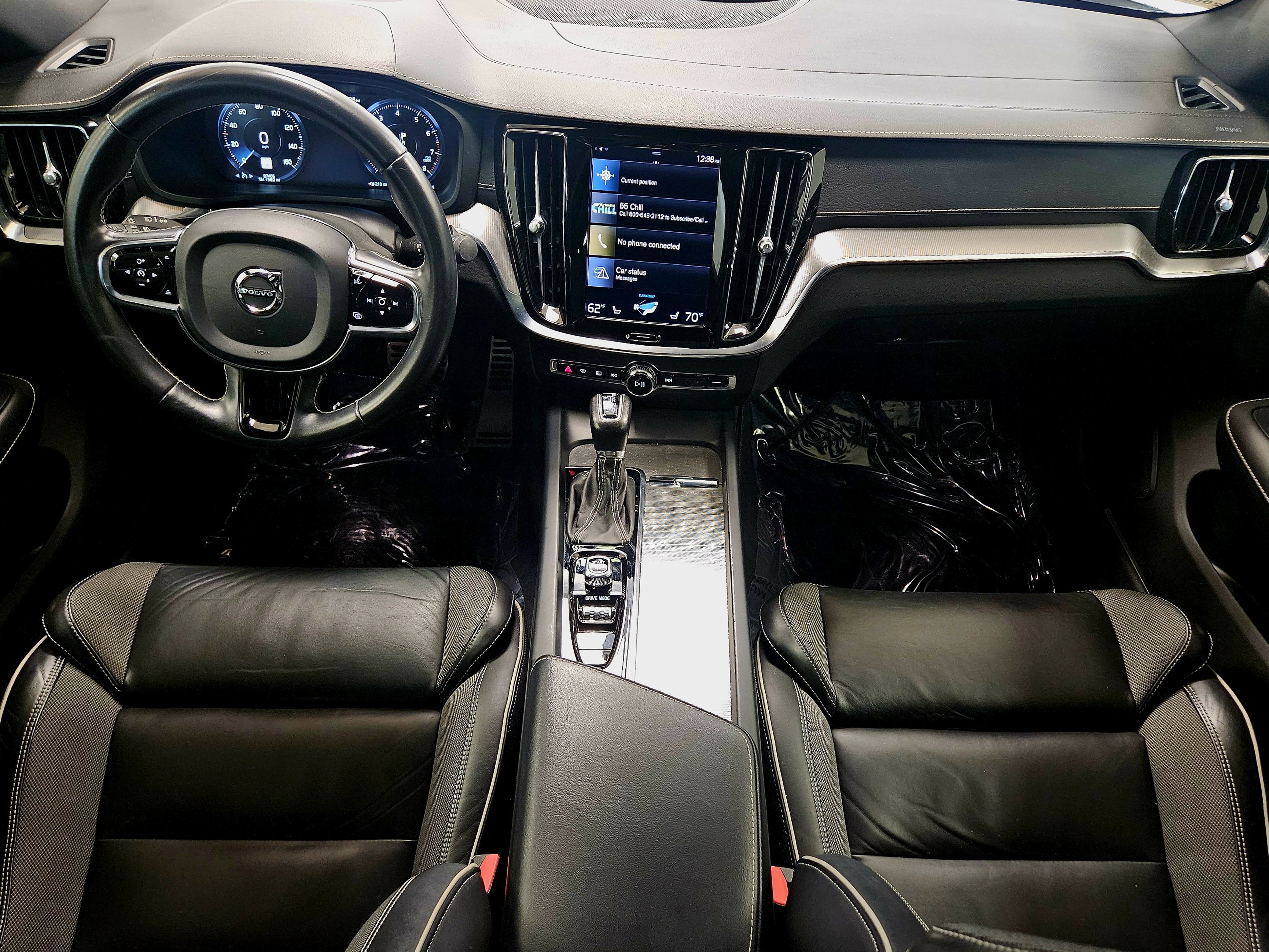 Used 2021 Volvo S60 T5 R-Design image 13