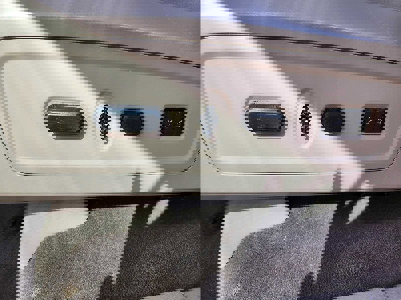 Used 2012 Lincoln Navigator 4WD image 8