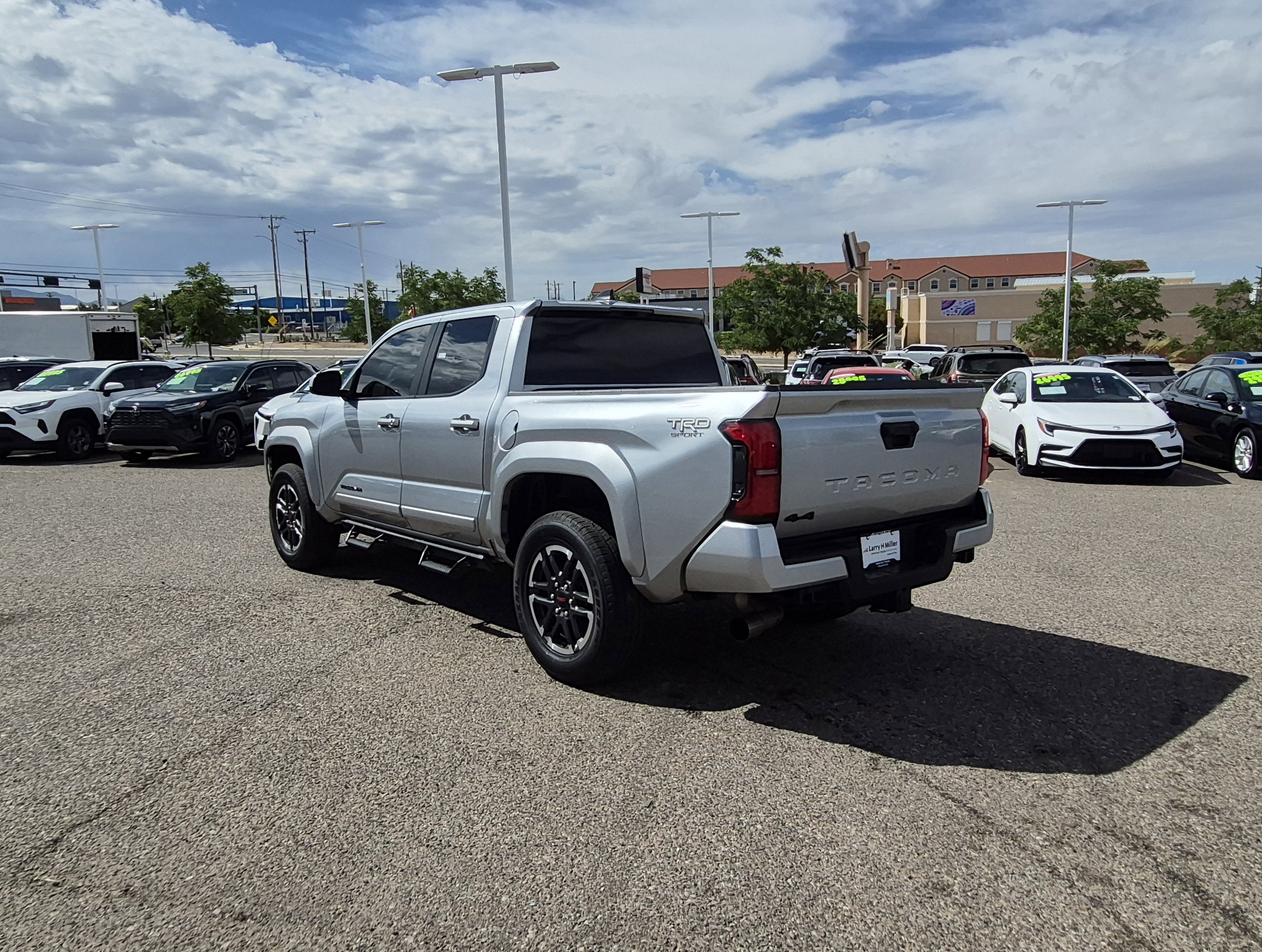 Certified 2025 Toyota Tacoma TRD Sport AWD/4WD image 3