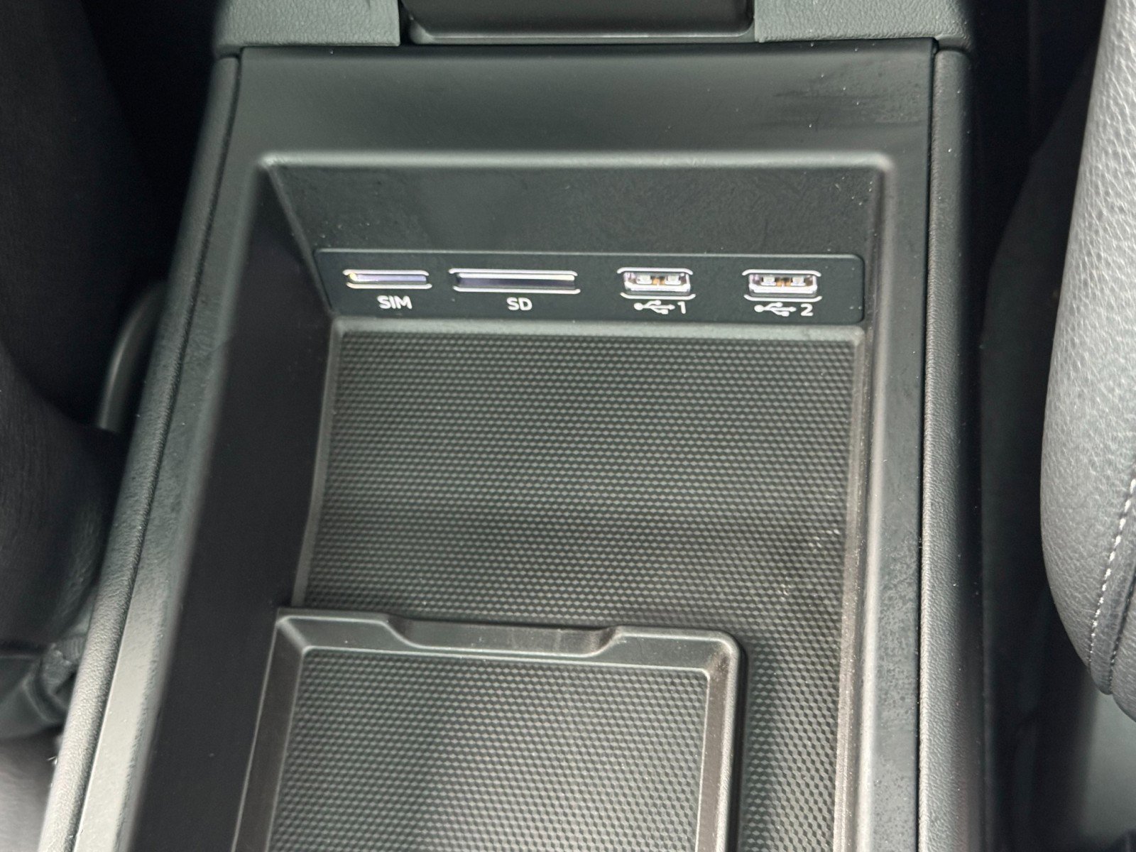 Used 2021 Porsche 911 Carrera w/ Premium Package image 31