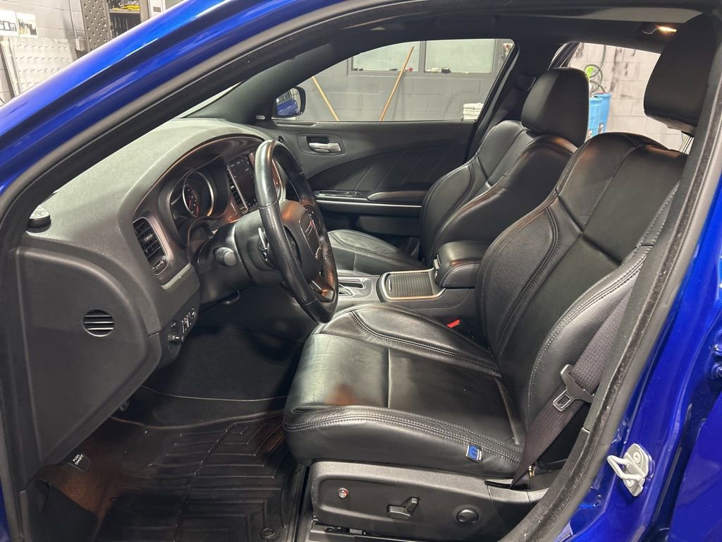 Used 2022 Dodge Charger R/T w/ Performance Handling Group image 19