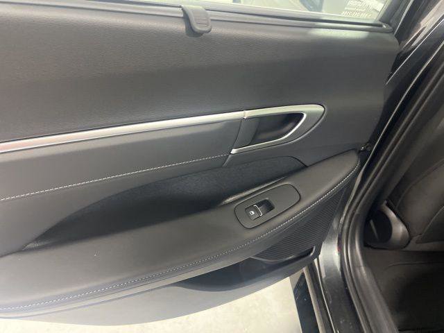 New 2025 Hyundai Sonata Limited image 31