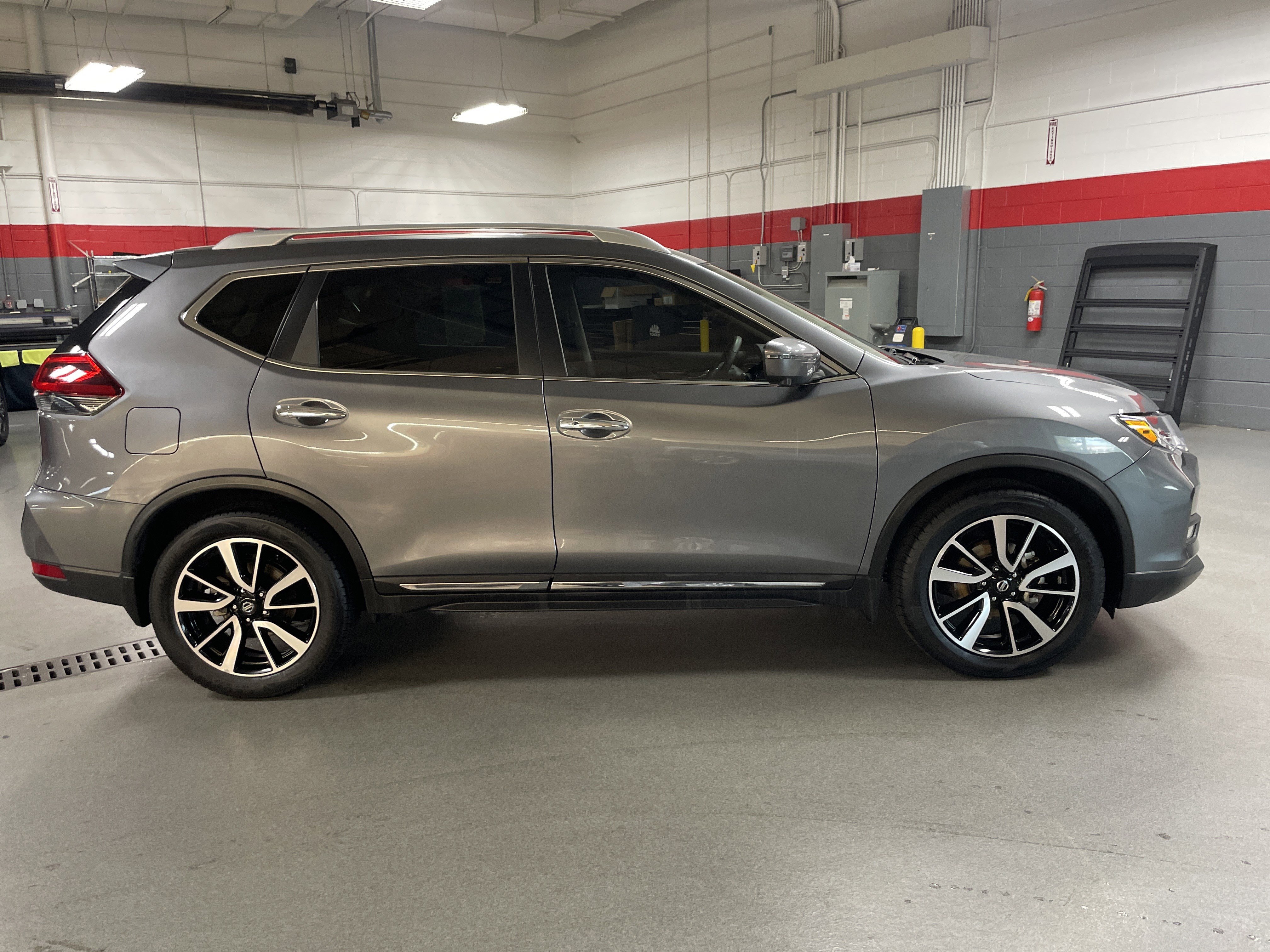 Used 2020 Nissan Rogue SL image 11