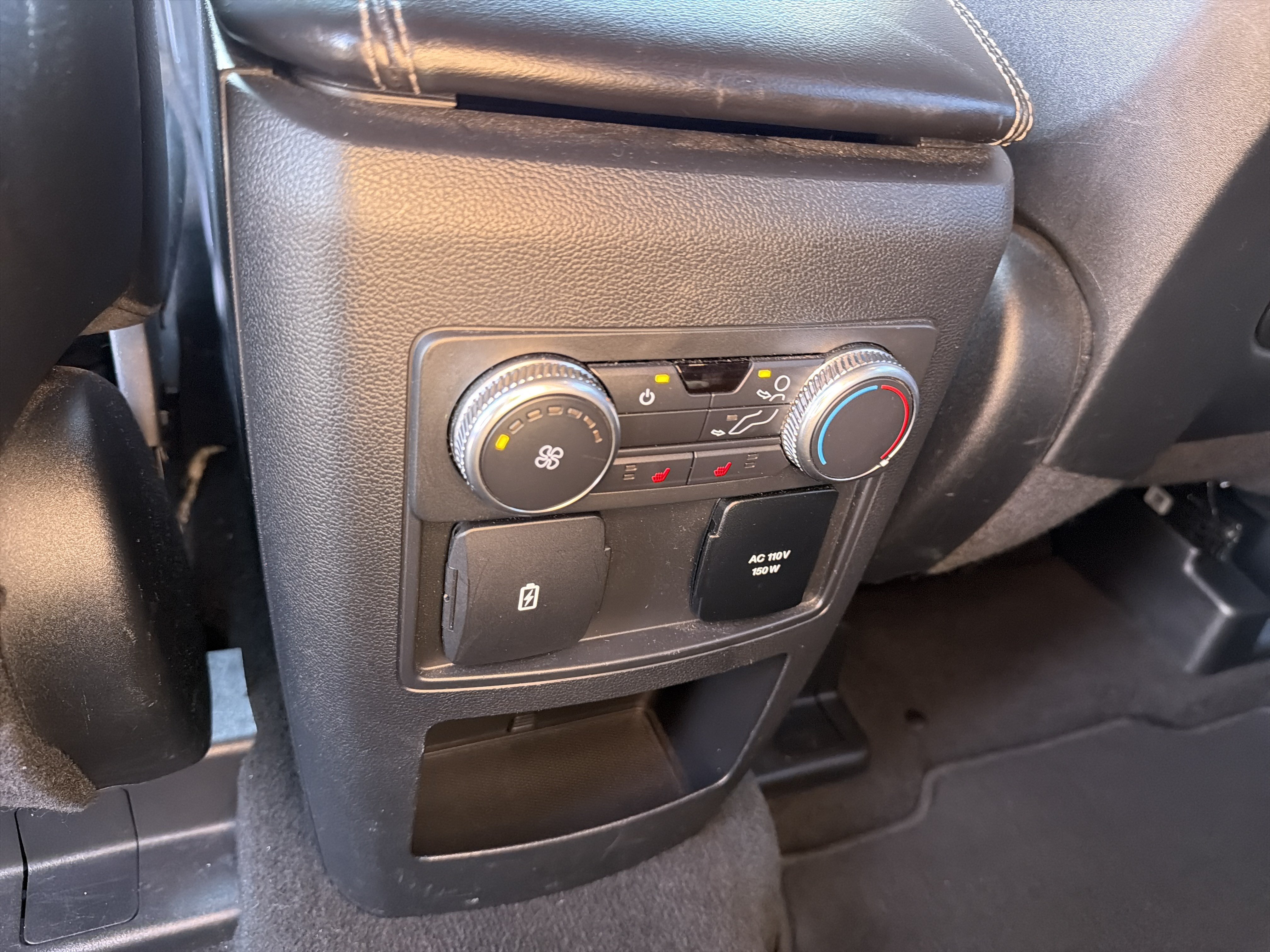 Used 2020 Ford Explorer Limited AWD/4WD image 12