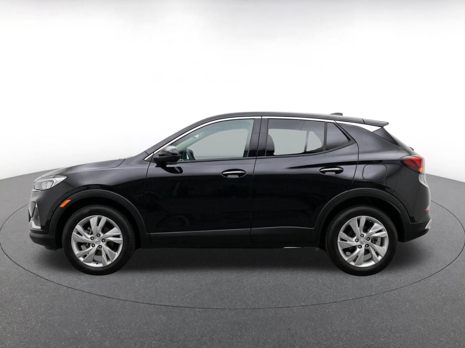 Used 2025 Buick Encore GX Preferred AWD/4WD image 4