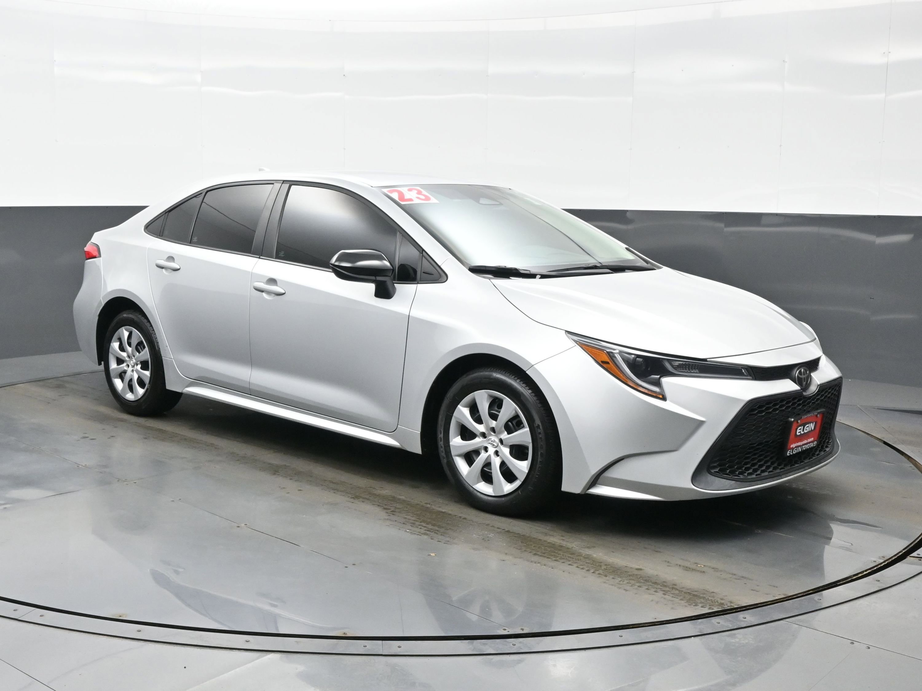 Used 2023 Toyota Corolla LE image 8