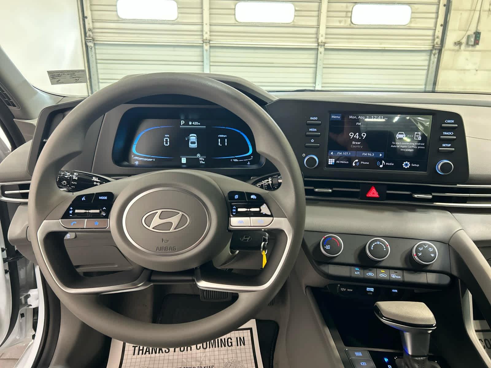 New 2026 Hyundai Elantra SE FWD image 8
