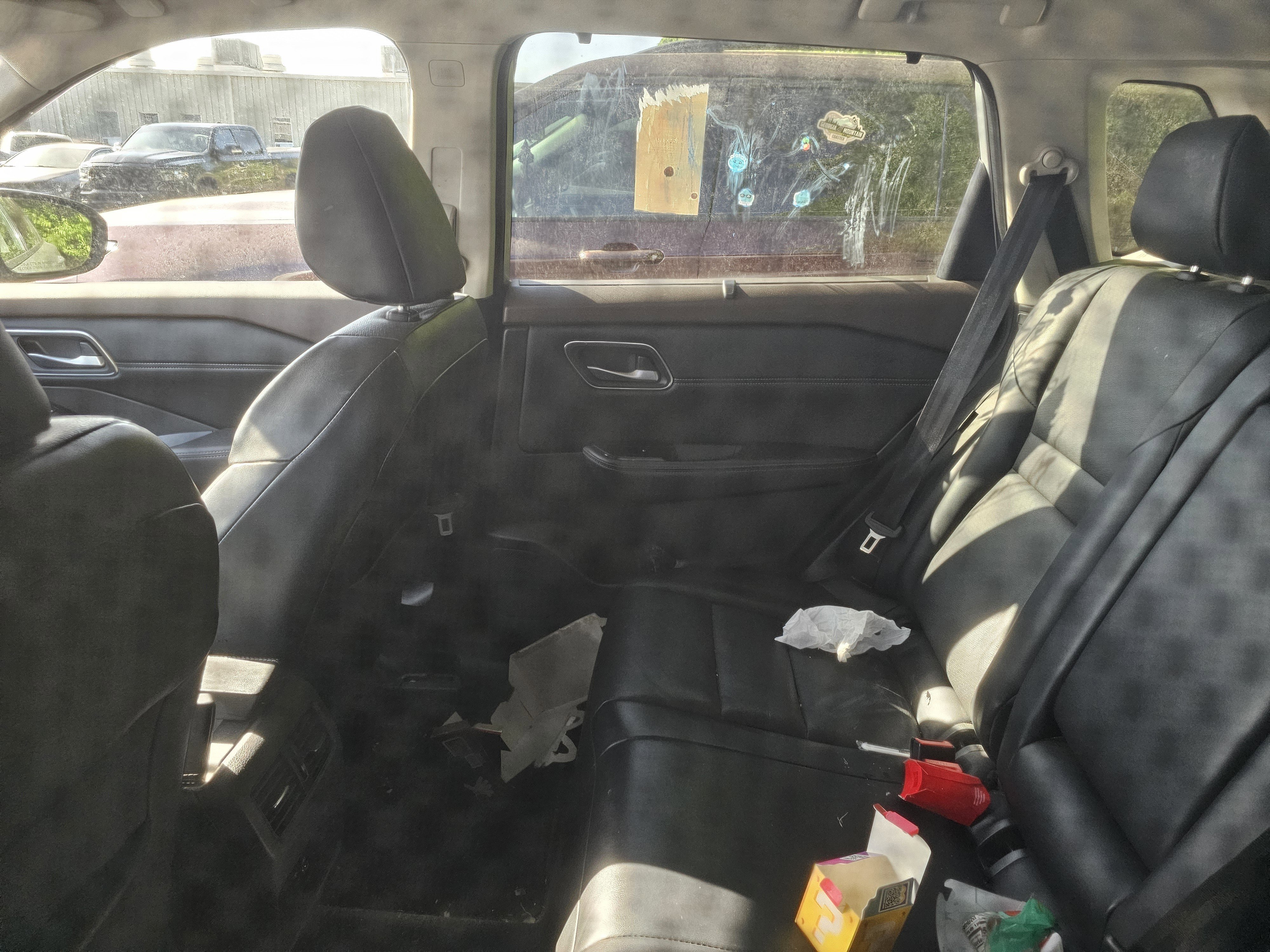 Used 2021 Nissan Rogue SV w/ Premium Package image 15