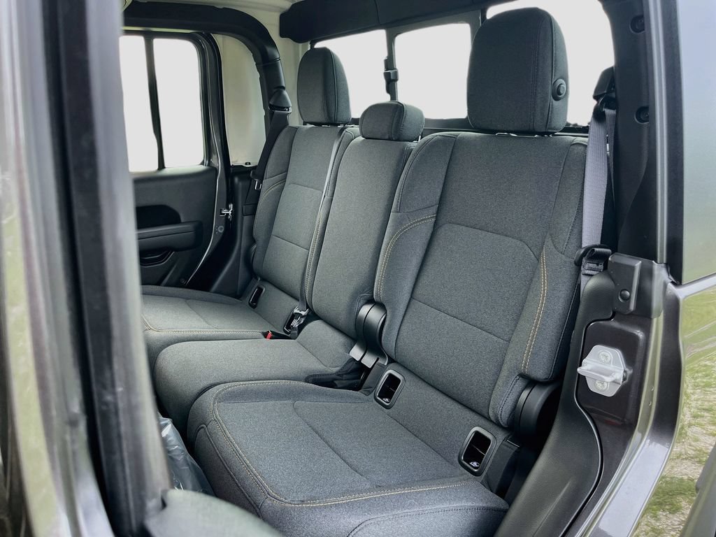 New 2026 Jeep Gladiator Sport AWD/4WD image 22