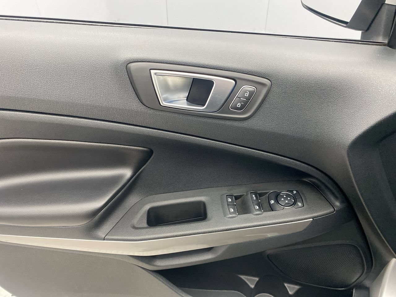 Used 2020 Ford EcoSport Titanium AWD/4WD image 12