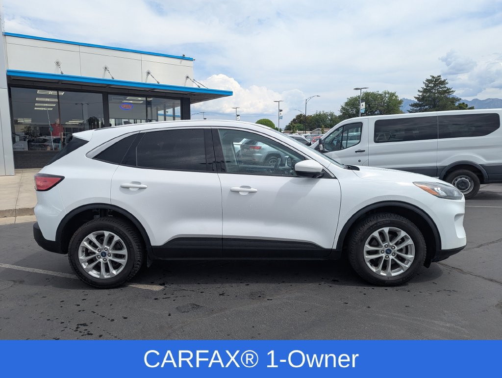 Used 2021 Ford Escape SE AWD/4WD image 2