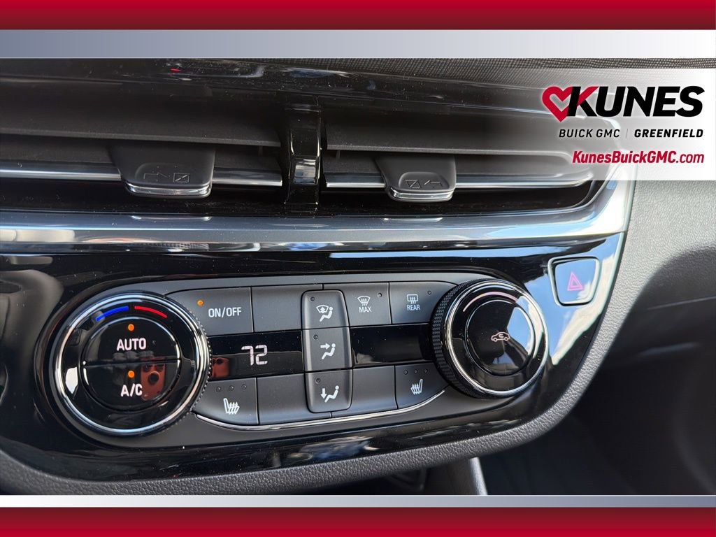 New 2026 Buick Envista Sport Touring image 28