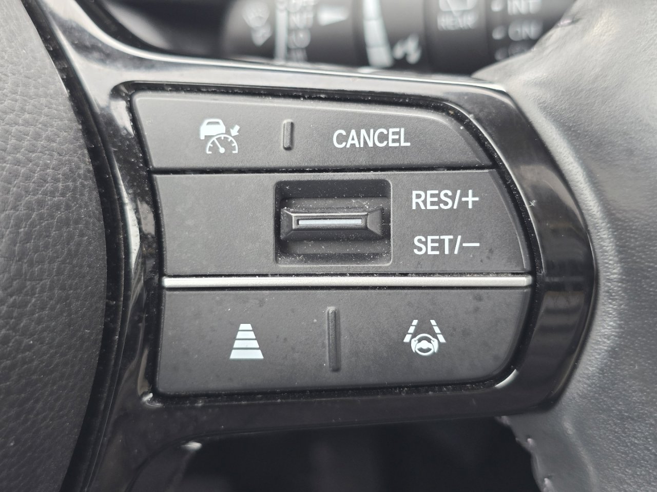 Used 2023 Honda CR-V EX-L image 32