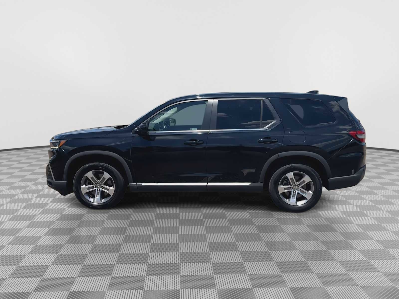 Used 2023 Honda Pilot EX-L image 5