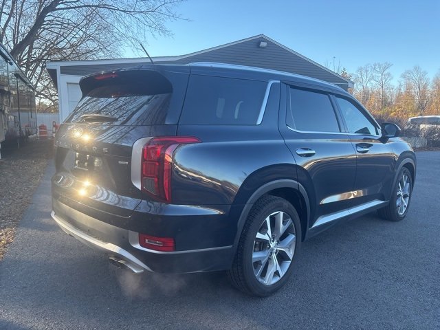Used 2022 Hyundai Palisade SEL w/ Convenience Package image 2