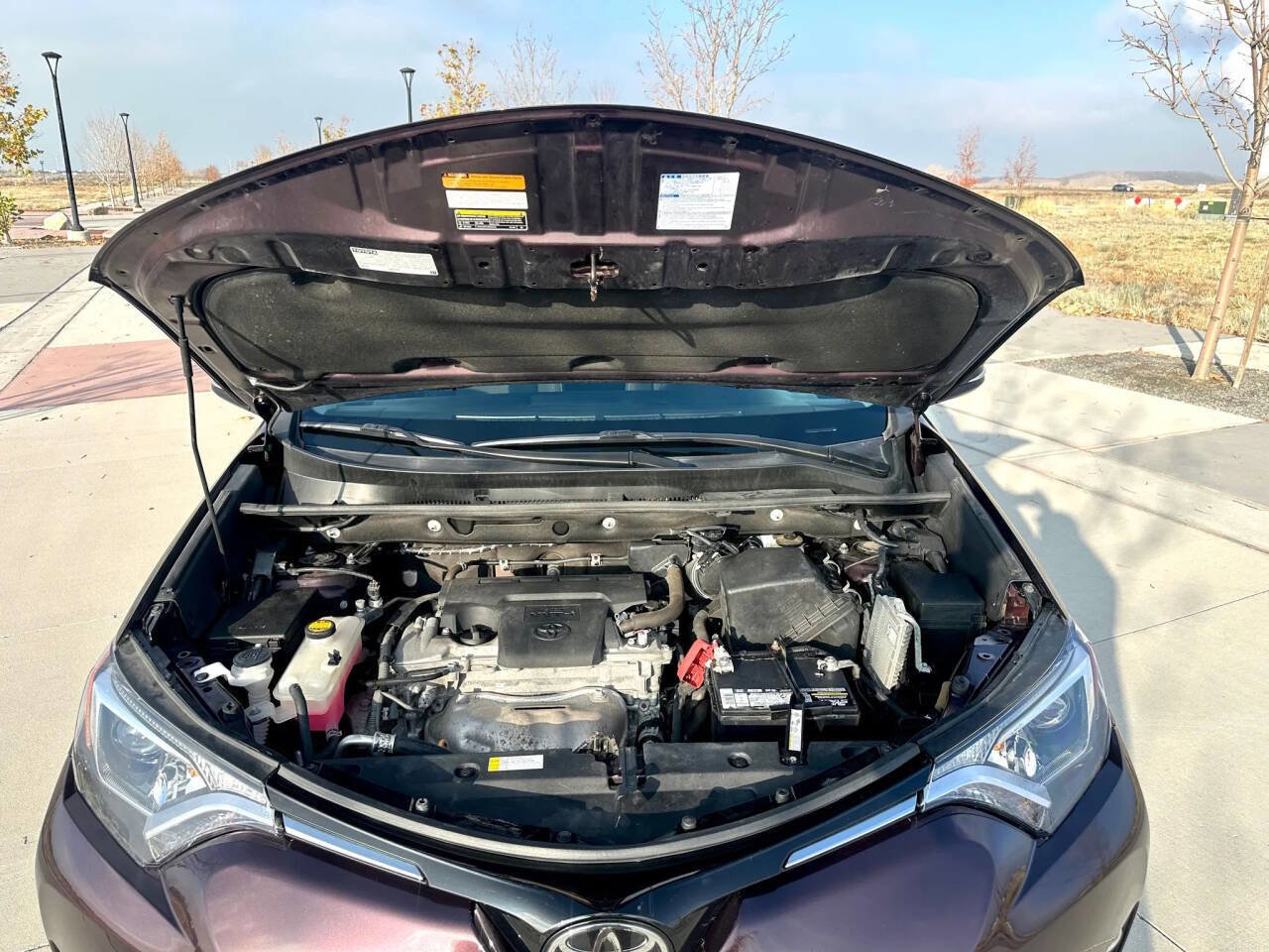 Used 2018 Toyota RAV4 XLE image 19