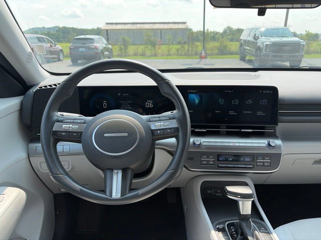 Used 2025 Hyundai Kona SEL AWD/4WD image 10