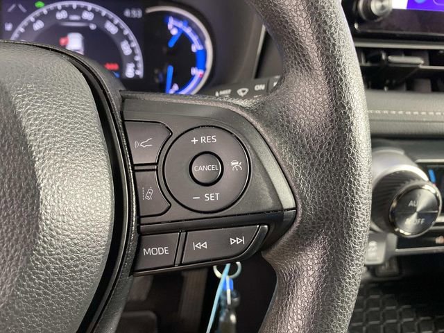 Used 2024 Toyota RAV4 LE AWD/4WD image 15